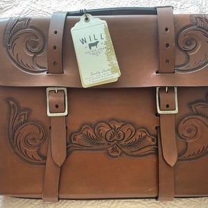 Leather messenger bag